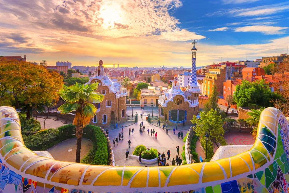 الاماكن السياحية والفنادف في برشلونة